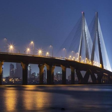 Hotel Alfa International Near Nanavati Hospital Mumbai Near Airport Mumbai Near Juhu Beach Exteriör bild