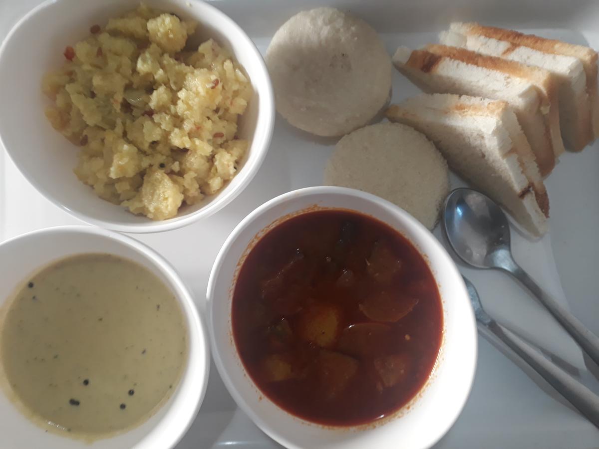 Hotel Alfa International Near Nanavati Hospital Mumbai Near Airport Mumbai Near Juhu Beach Exteriör bild